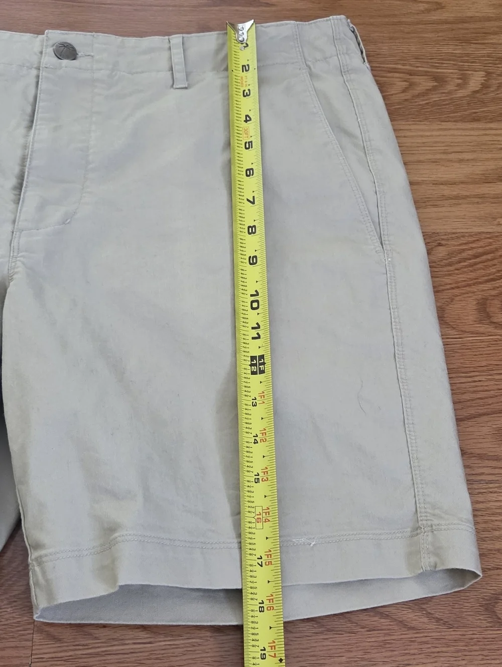 Kahala Men's Hawaiian Shorts Size 33 Beige Hiking Chino Pleated Beach 8in Inseam